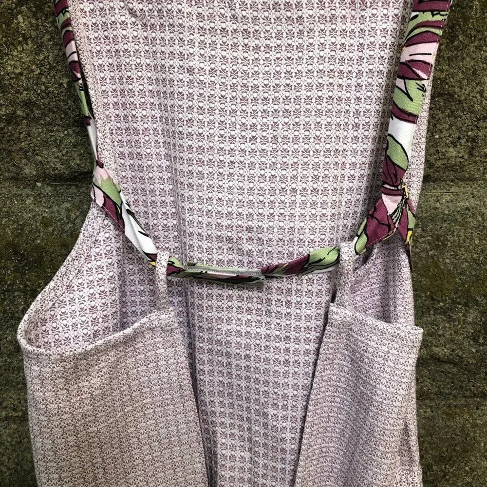 SMB Textiles 100% Cotton Textured Apron with Pockets Brown Leaf NWT